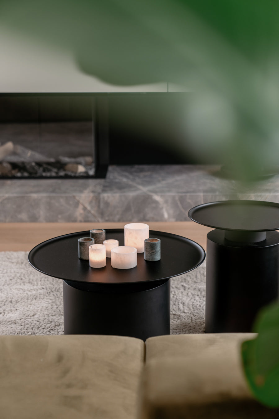 PILLAR - Zwarte bijzettafel