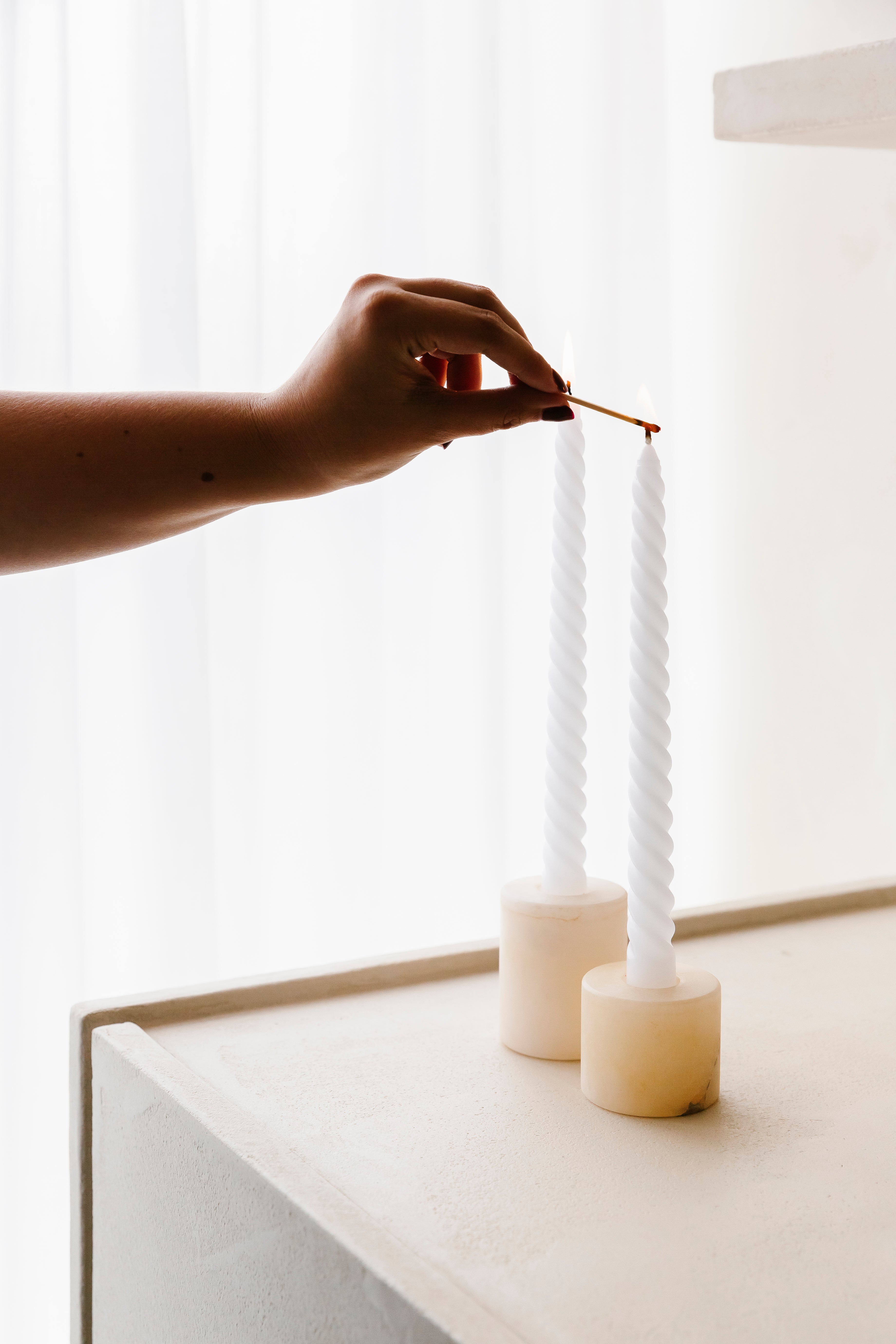 CARO BEIGE - candle holder albast