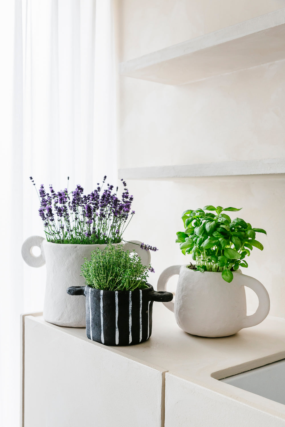 'THE POTTERY' set (3 st.)