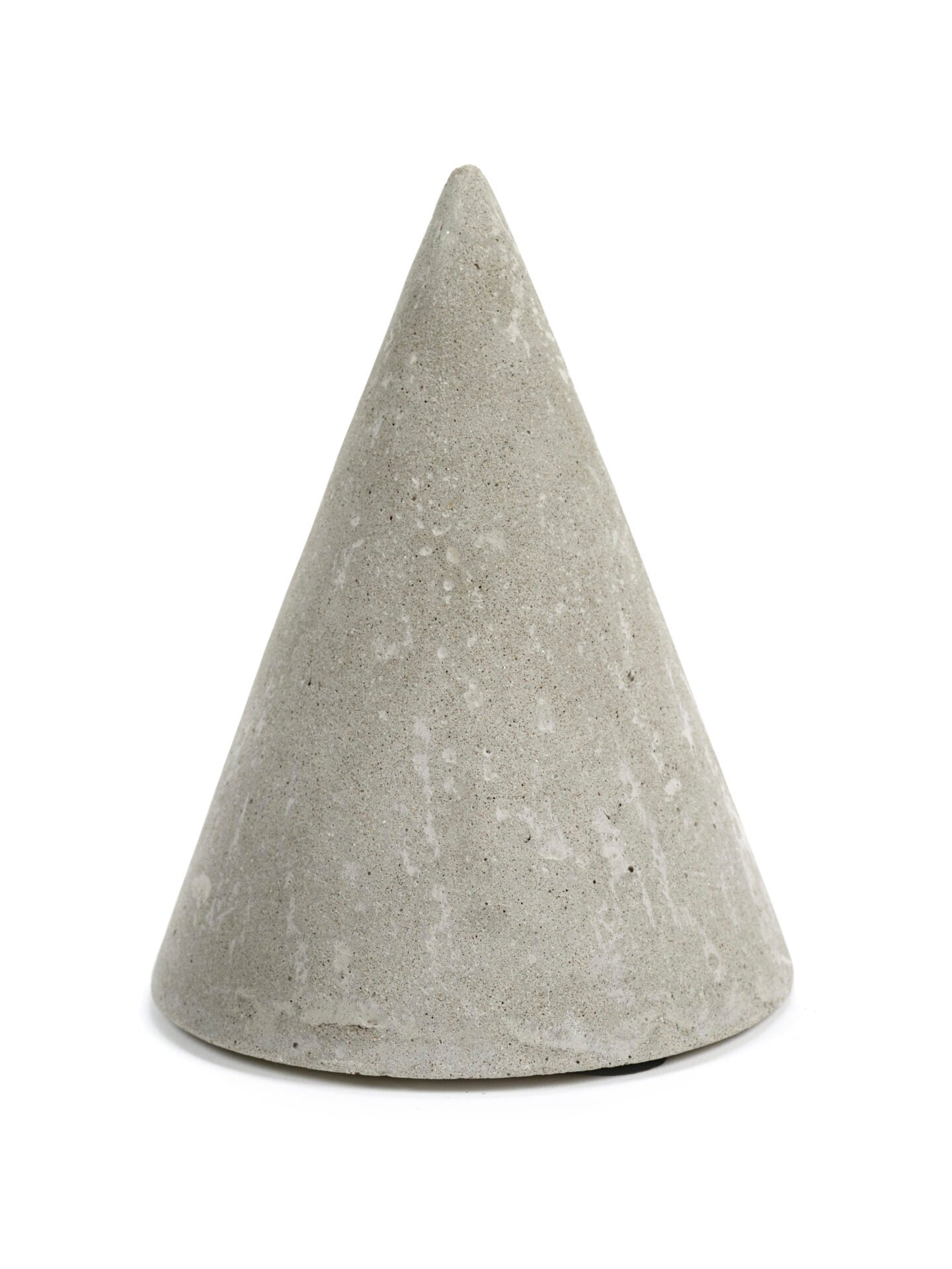 Betonnen object Kegel MARIE MICHIELSEN Serax verkocht door Anneke Crauwels Home