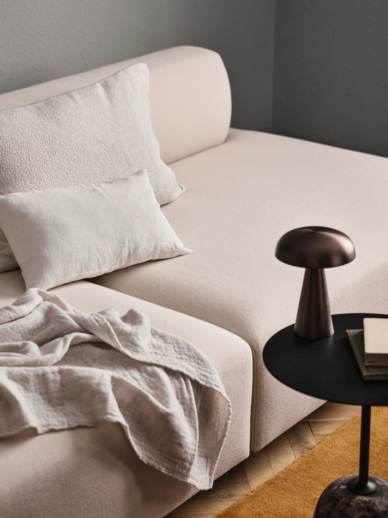 Como oplaadbare lamp van &Tradition verkocht door Anneke Crauwels Home