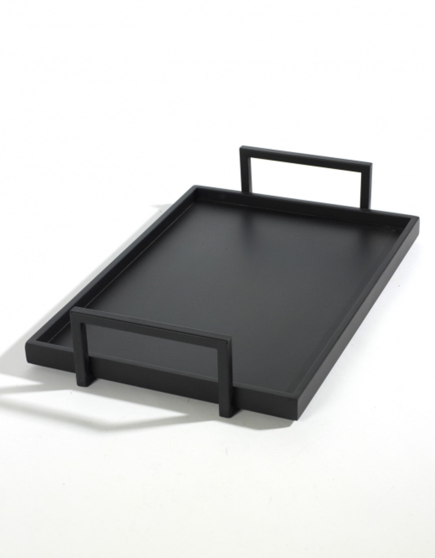 Zwart dienblad van Serax verkocht door Anneke Crauwels Home