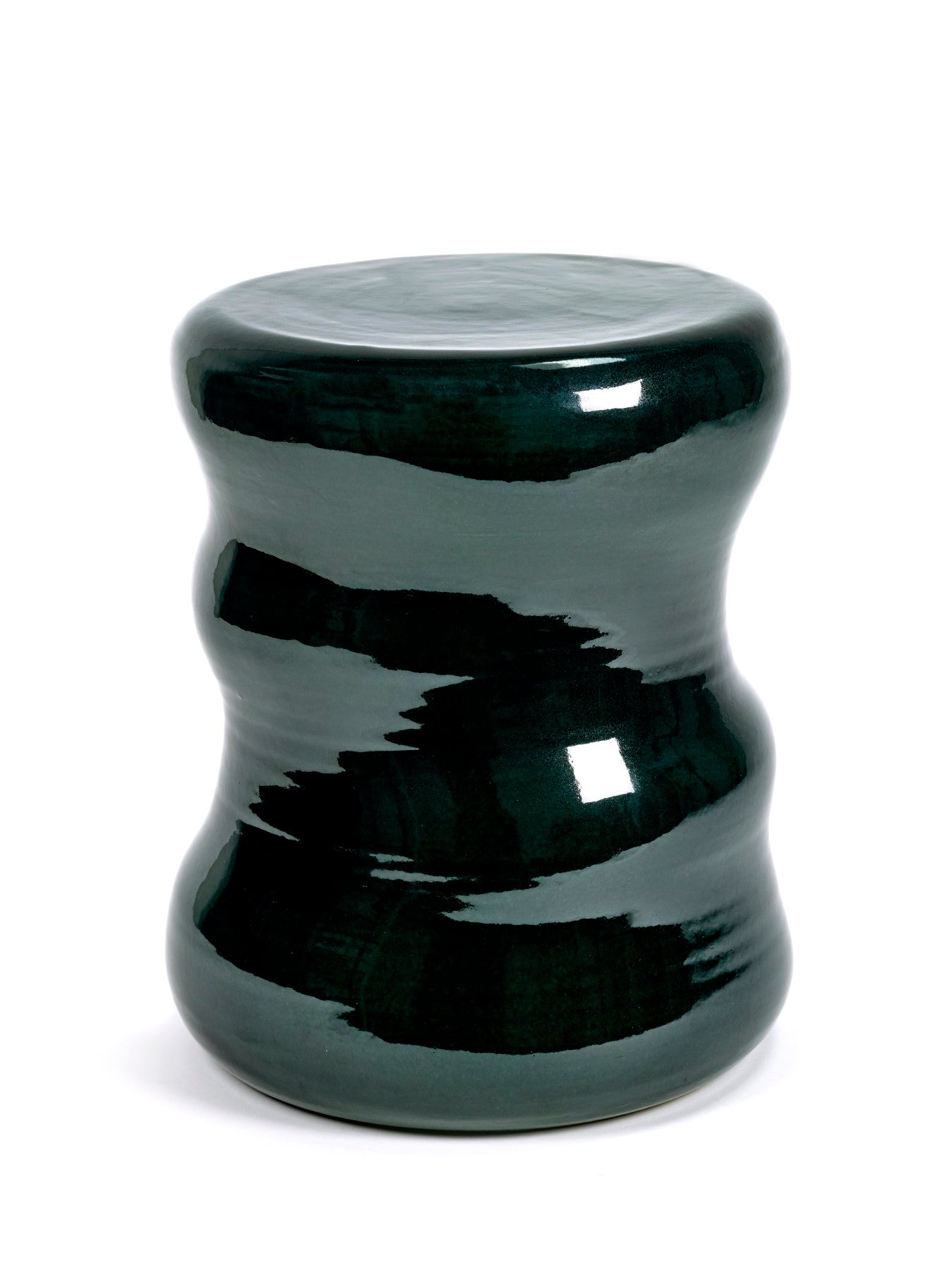 Groen krukje | bijzettafel | organische vorm | Serax | ontwerp van Marie Michielssen | designer | verkocht door Anneke Crauwels Home