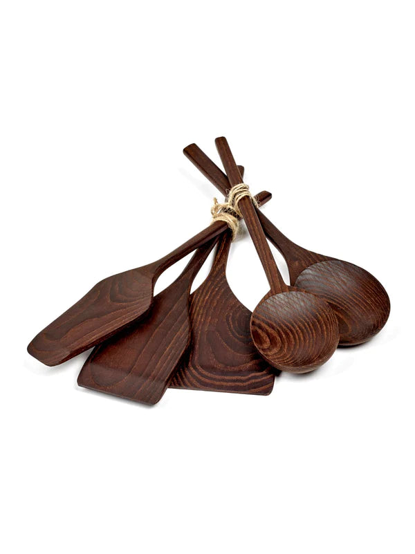 Set van houten keukengerei van Serax verkocht door Anneke Crauwels Home