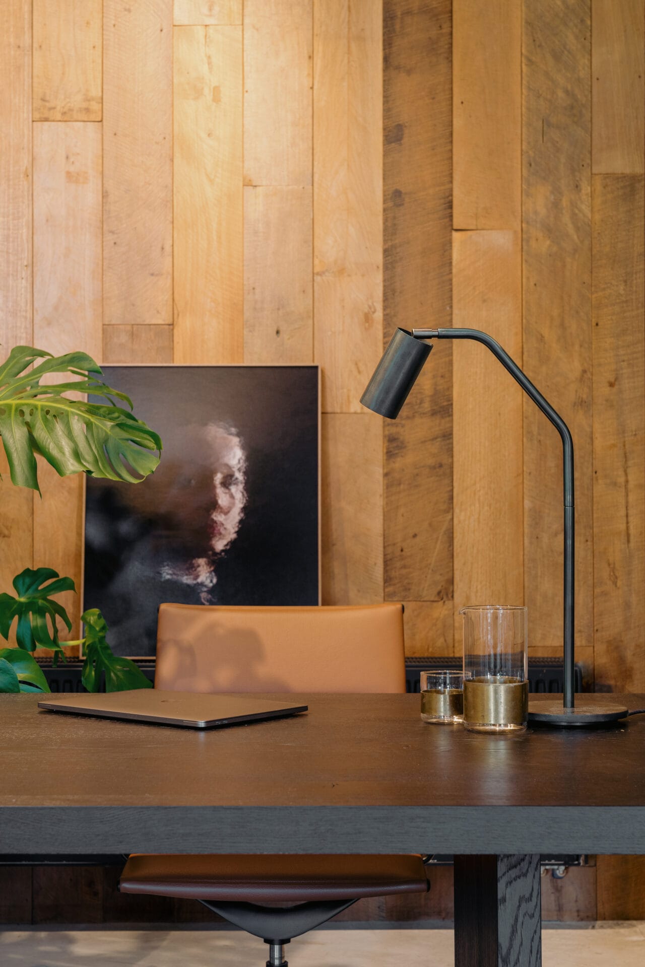 Karaf met koperen band | Niels Datema | Designer | Serax | Shop | Design Studio Anneke Crauwels | Anneke Crauwels Home