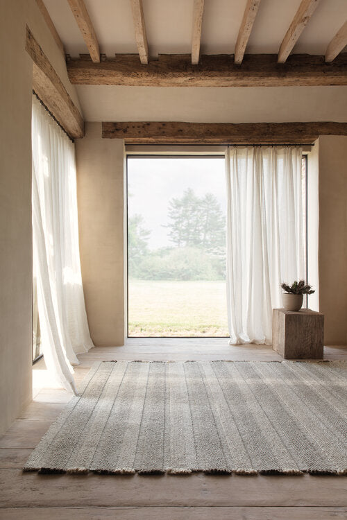 Grade tapijt van Ligne Pure verkocht door Anneke Crauwels Home