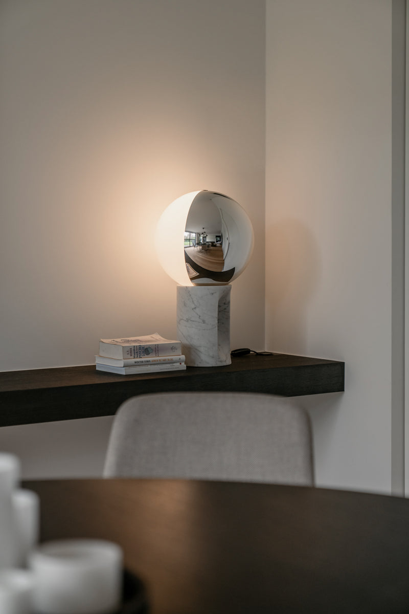 Je Suis lamp | tafellamp | Penta Light | Designer | Carrara Marble | 360 graden | verkocht door Anneke Crauwels Home