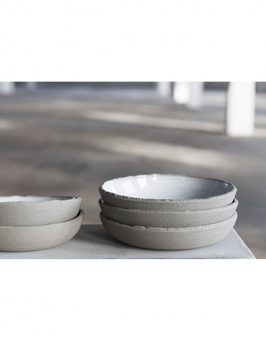 Gautier diep bord | Tableware | cement | Frédérick Gautier | Serax | Design | Shop | Anneke Crauwels Home