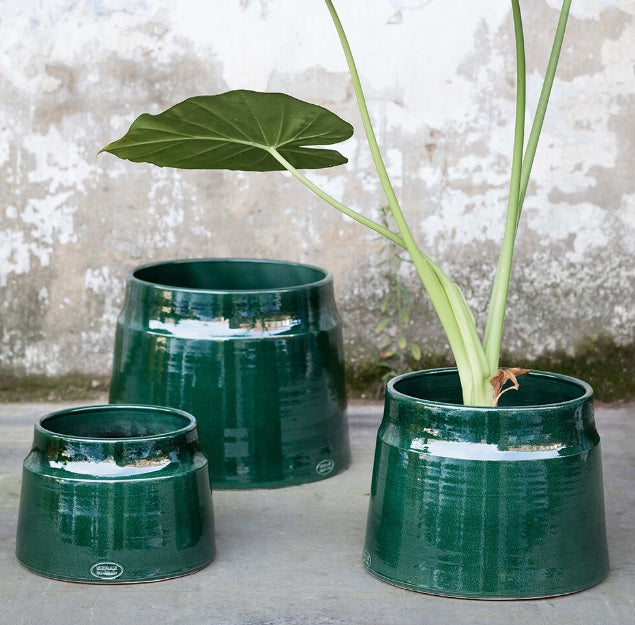 Green Design groene bloempot keramiek van Serax verkocht door Anneke Crauwels Home